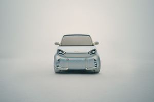 Primele imagini cu noul model Smart: „O mașină adevărată, celelalte nu”