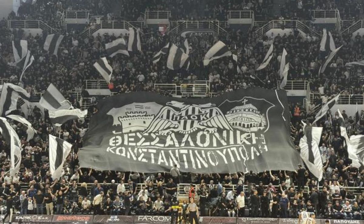 Fanii lui PAOK, omagiu pentru suporterii care și-au pierdut viața în România » Atmosferă electrizantă la Salonic