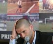 Cristi Chivu în 2010, la dezvelirea bustului tatălui său, la Reșița / Sursă foto: Arhivă Gazeta Sporturilor