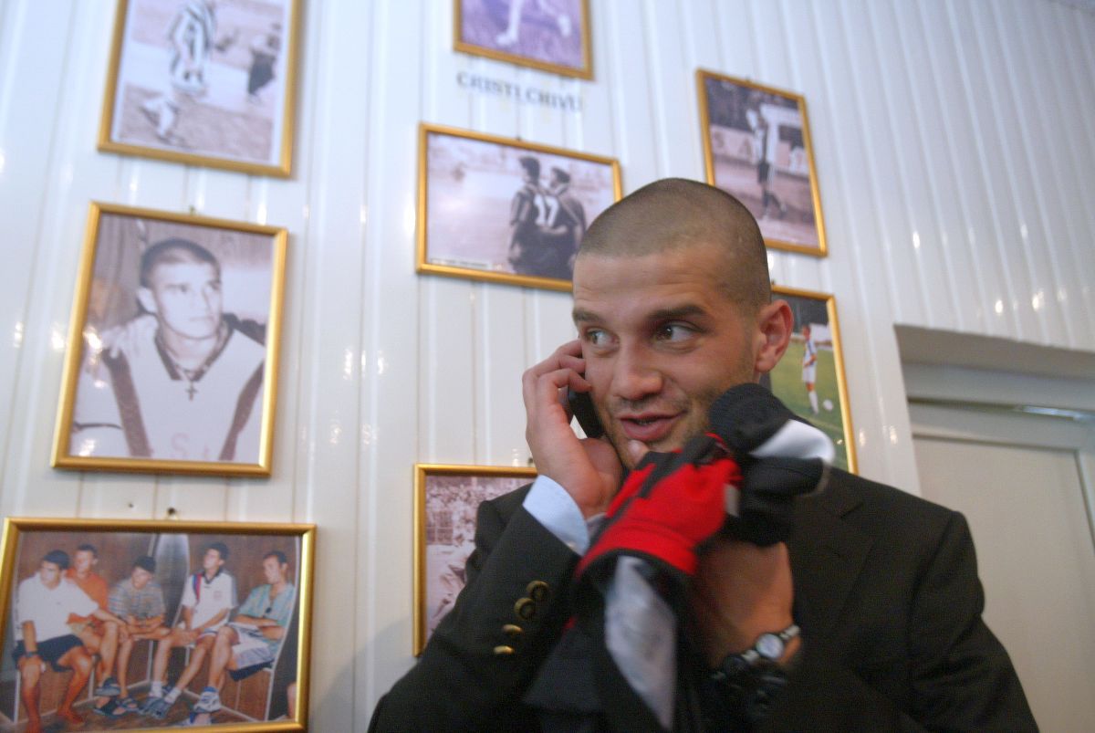 Cristi Chivu, inimă de reșițean » Imagini din 2010, de la dezvelirea bustului lui Mircea Chivu, regretatul său tată