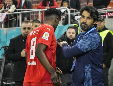 Mai rar așa ceva! Filipe Coelho i-a așteptat pe jucătorii lui Dinamo în gura tunelului » Ce a urmat nu s-a văzut în România!