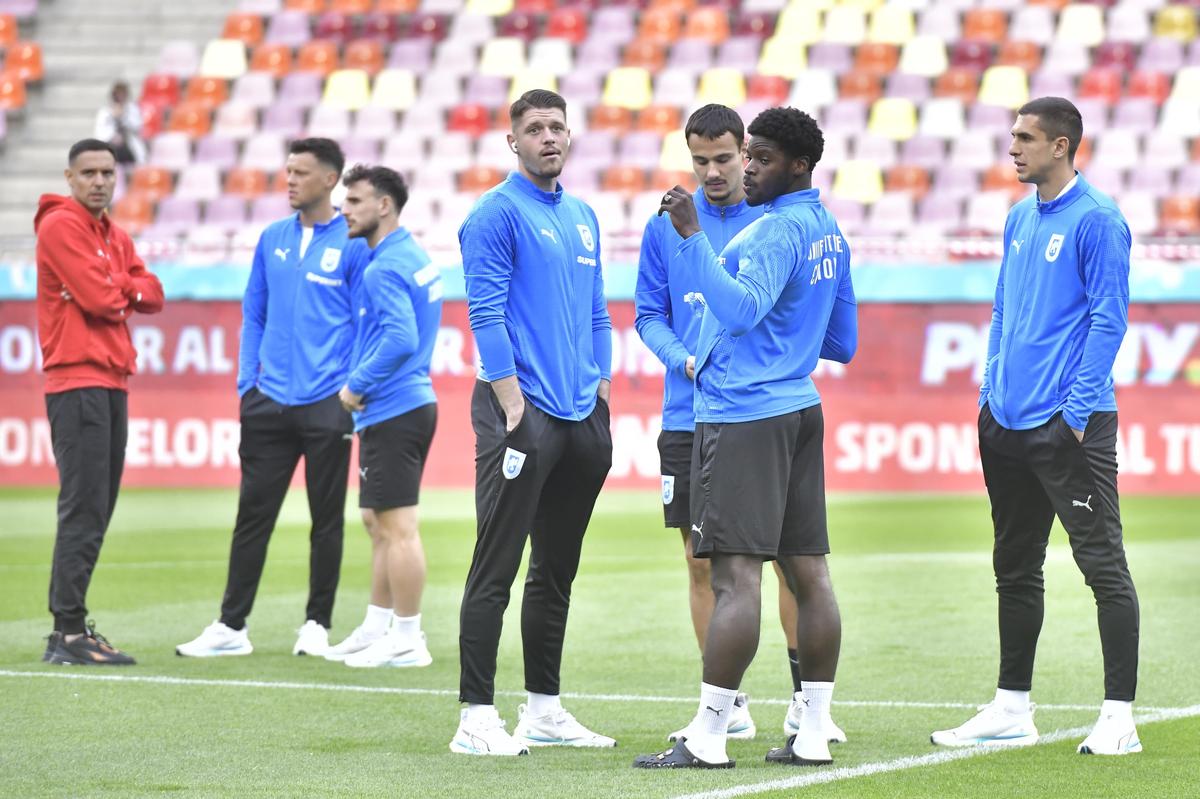 Dinamo - Universitatea Craiova, imagini surprinse înainte de meci