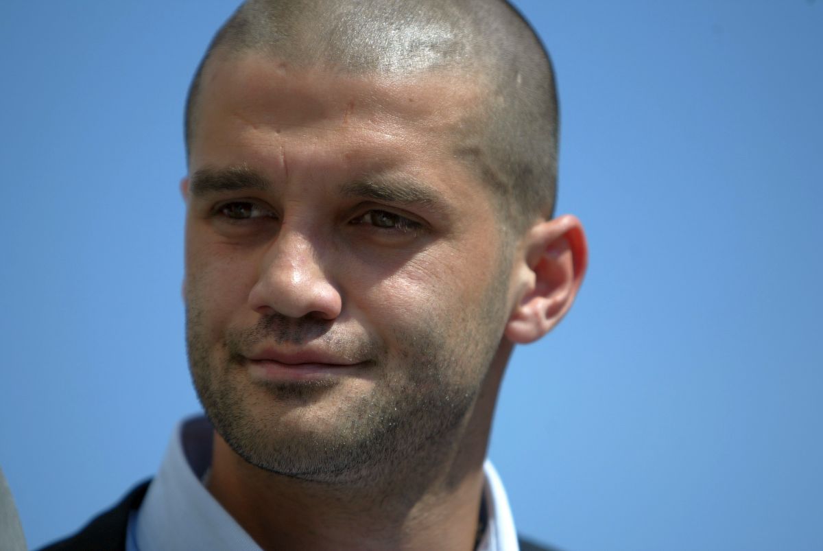 „Acasă la Cristi Chivu” » Italienii au ajuns la Reșița, în orașul campionului! Detaliul care i-a surprins: „Se întoarce pe furiș la mormânt”