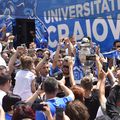 Fanii CSU Craiova s-au strâns în centru pentru a sărbători Cupa României!