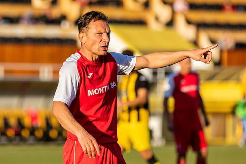 Fostul internațional Pompiliu Stoica (45 de ani) a marcat un gol superb în victoria obținută de CSO Plopeni, scor 3-0, în fața celor de la CS Blejoi.
