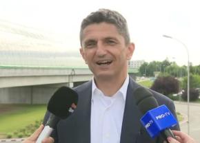 Răzvan Lucescu a revenit „stors” în România: „N-am mai avut timp nici să o mângăi pe soția mea” :D