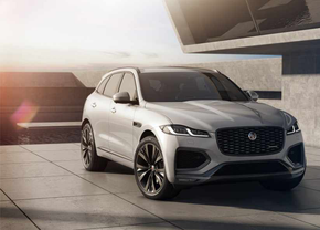 Jaguar F-PACE - cât de confortabile pot fi SUV-urile la interior