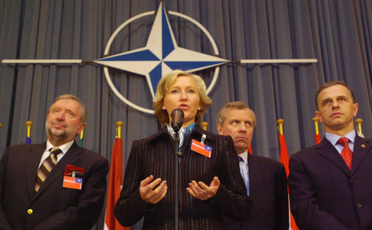 Decanul de vârstă al Ligii 1 joacă de pe vremea Daciei model „Zâmbetul lui Iliescu”! Cum arăta lumea când debuta Hoban