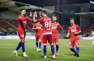 UTA, foarte aproape de transferul unui fost jucător de la FCSB » Totul depinde de ce fac arădenii la barajul cu Gloria Buzău