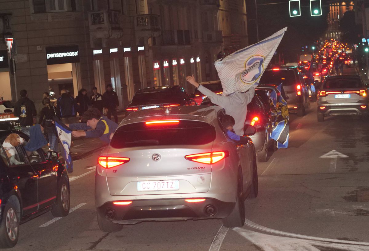 Sărbătoarea fanilor celor de la Atalanta, după triumful din Europa League / 23.05.2024