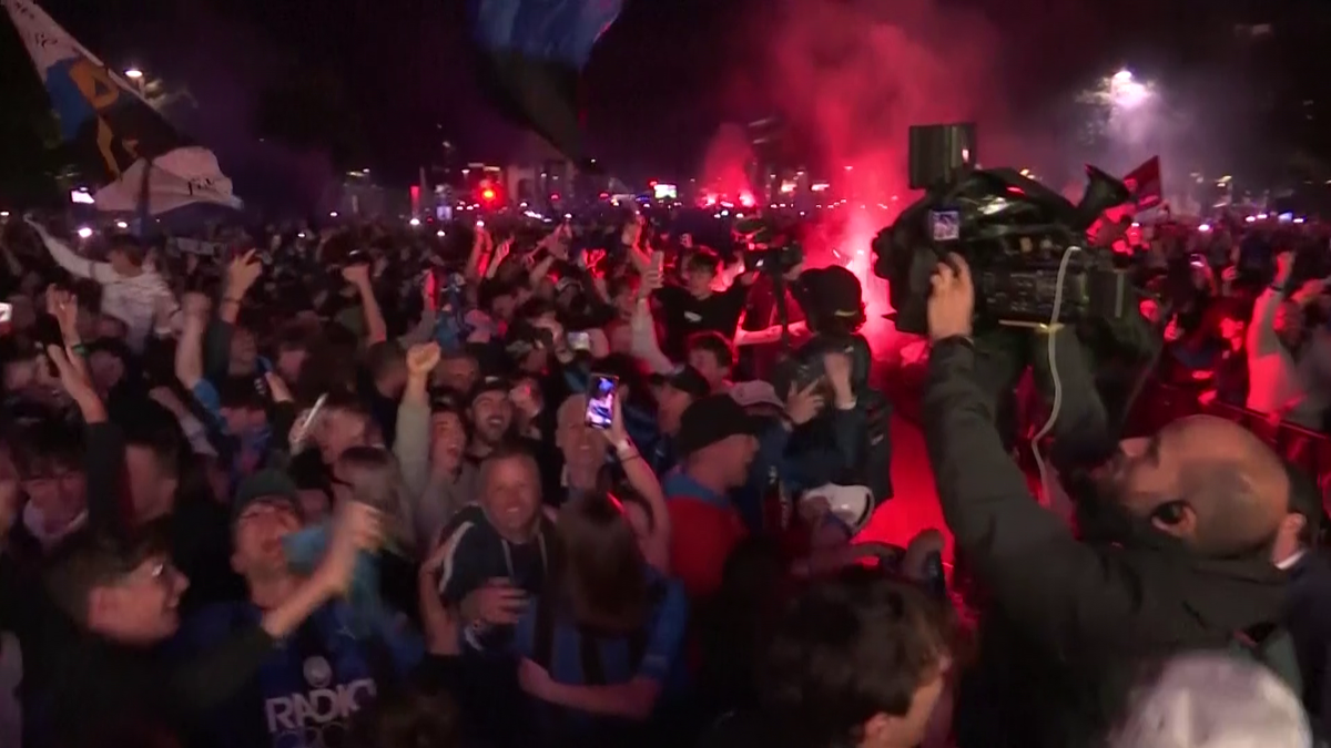 Bergamo versus Leverkusen » Imagini cu trăirile suporterilor din cele două orașe, în timpul finalei Europa League