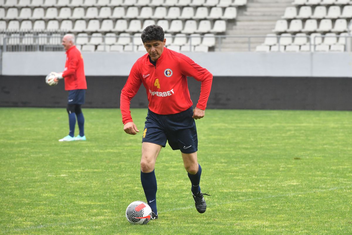 Trei apariții RARE în spațiul public, la antrenamentul de azi al „Generației de Aur” » Au făcut istorie pentru Steaua și Dinamo în anii '90