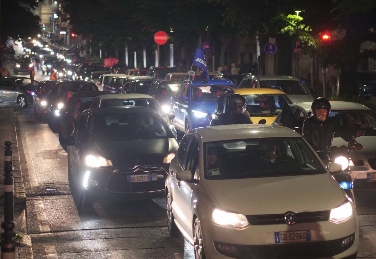 Sărbătoarea fanilor celor de la Atalanta, după triumful din Europa League / 23.05.2024