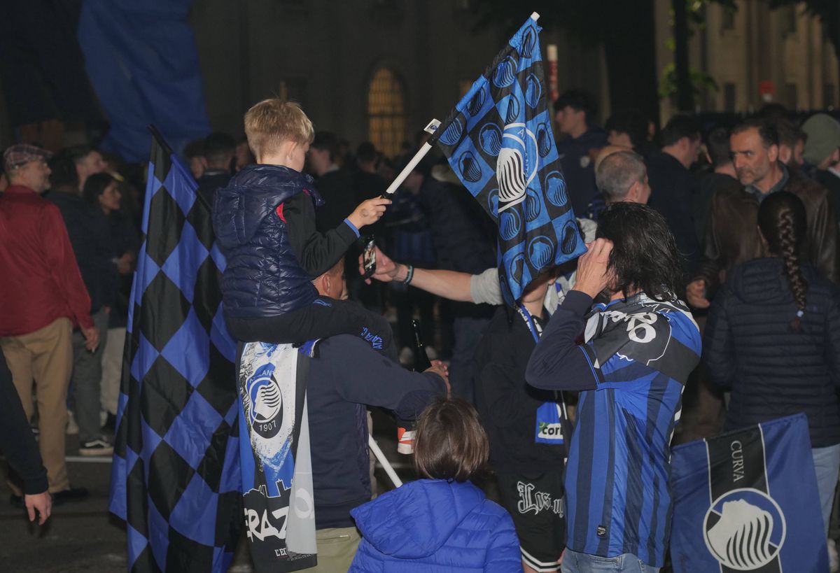 Sărbătoarea fanilor celor de la Atalanta, după triumful din Europa League / 23.05.2024