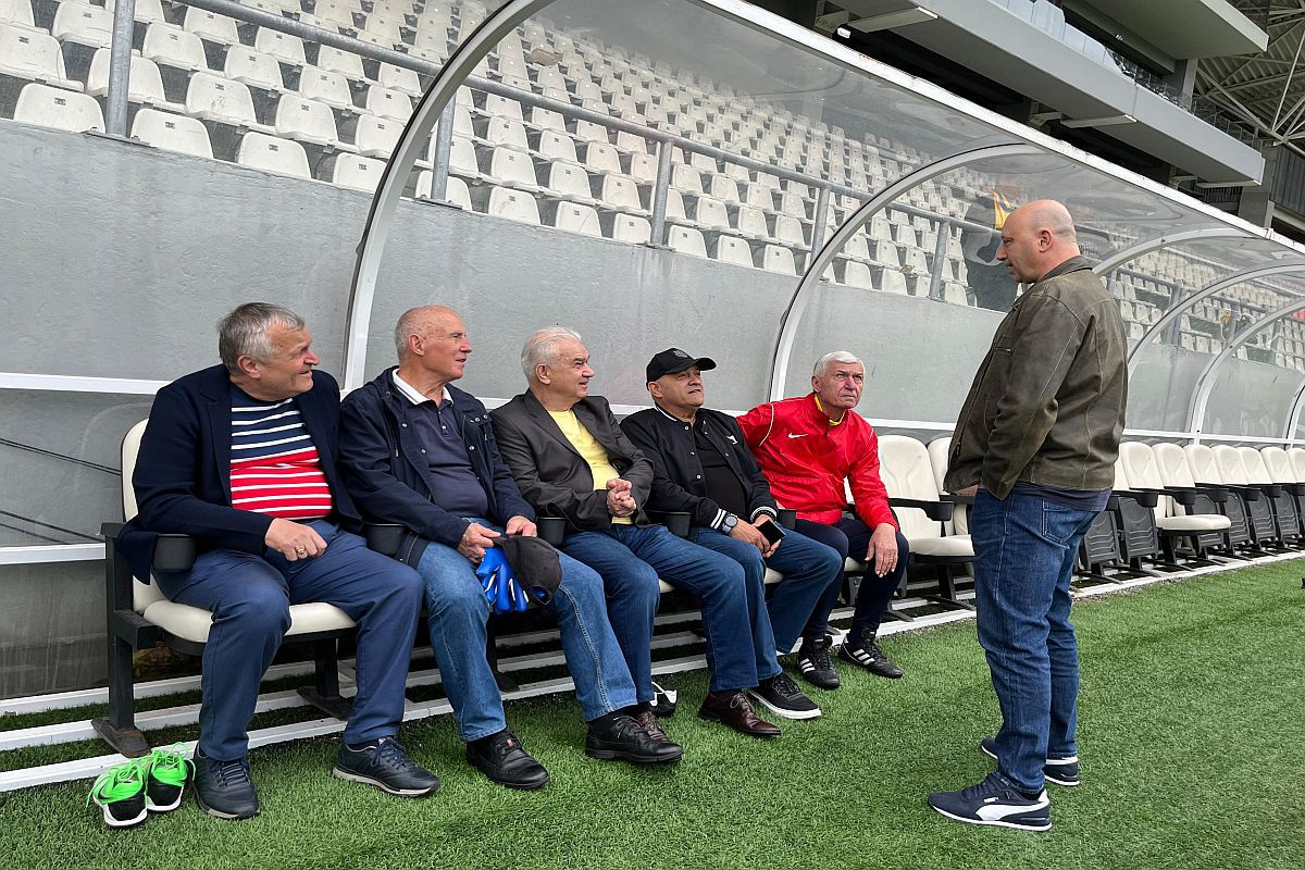 Trei apariții RARE în spațiul public, la antrenamentul de azi al „Generației de Aur” » Au făcut istorie pentru Steaua și Dinamo în anii '90