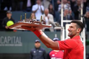 Novak Djokovic, imagini memorabile în ziua în care a împlinit 37 de ani » Surpriza pregătită de fanii din Geneva