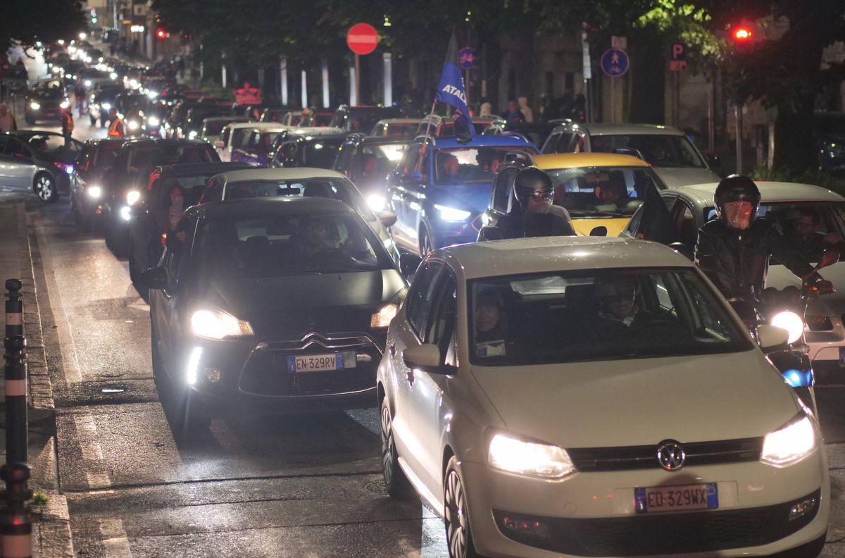 Sărbătoarea fanilor celor de la Atalanta, după triumful din Europa League / 23.05.2024