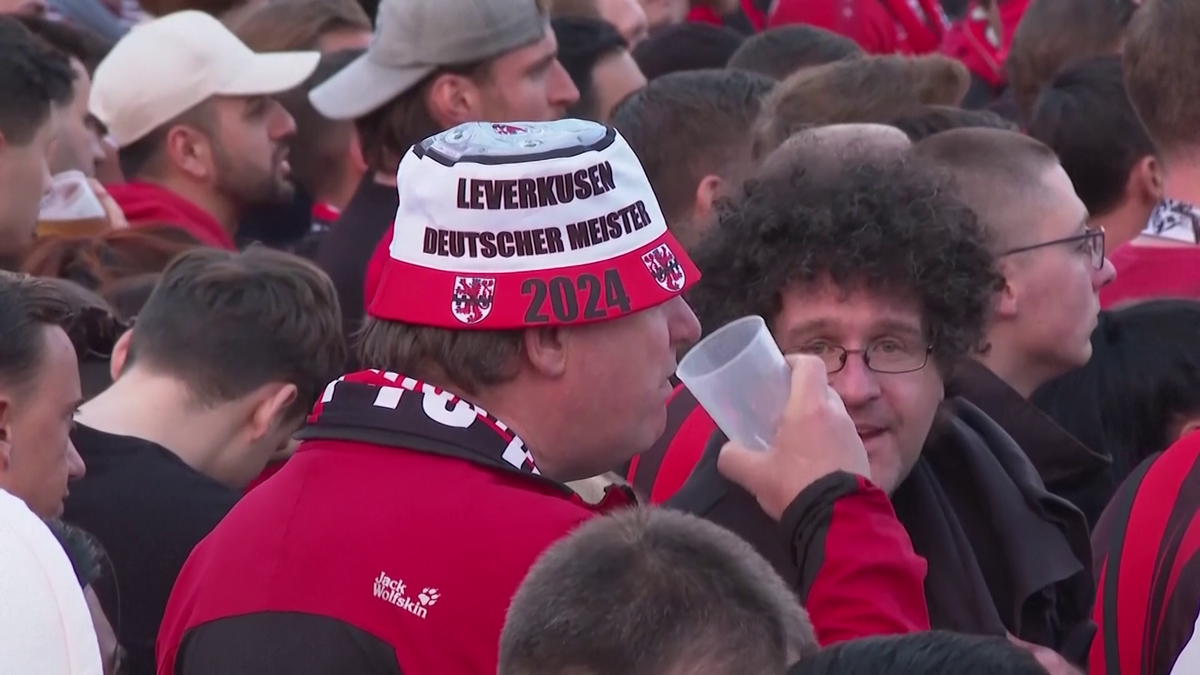Bergamo versus Leverkusen » Imagini cu trăirile suporterilor din cele două orașe, în timpul finalei Europa League