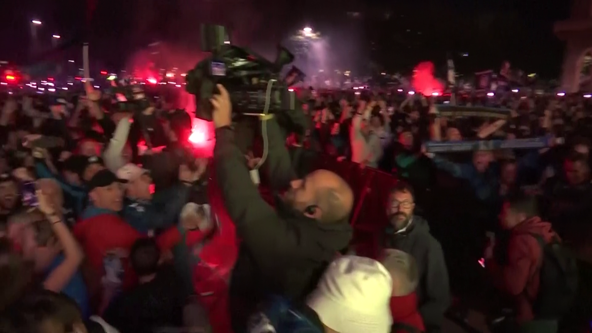 Bergamo versus Leverkusen » Imagini cu trăirile suporterilor din cele două orașe, în timpul finalei Europa League