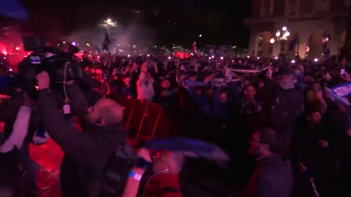 Bergamo versus Leverkusen » Imagini cu trăirile suporterilor din cele două orașe, în timpul finalei Europa League