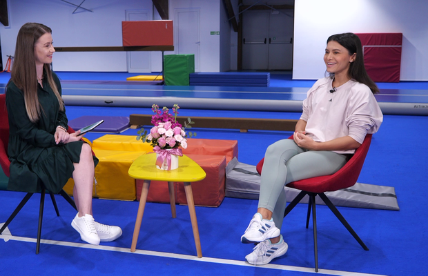 „La feminin” vine Diana Bulimar » De la milităria din sala de gimnastică, la chinurile cantonamentelor, plus vacanțele de poveste