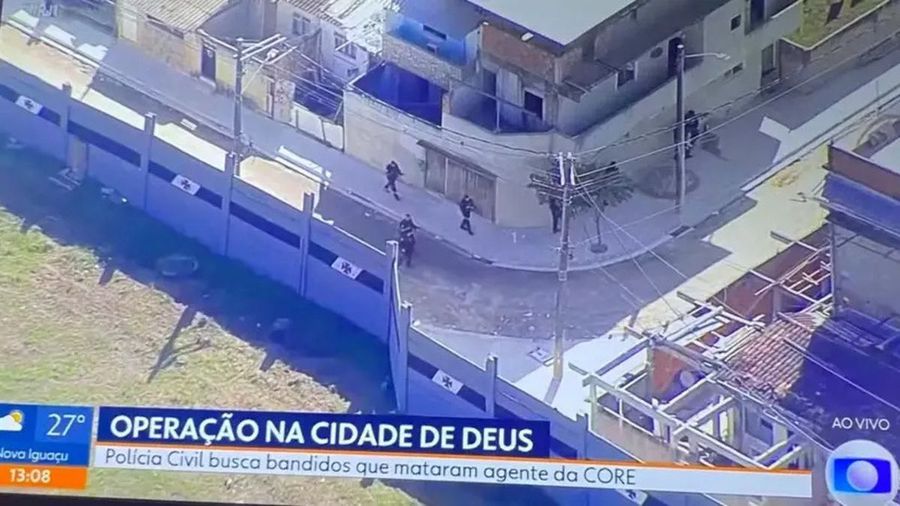Imagini surprinse în apropierea cantonamnetului lui Vasco da Gama, în timpul unei operațiuni a poliției Șocant! Philippe Coutinho, interviu abandonat din cauza focurilor de armă!