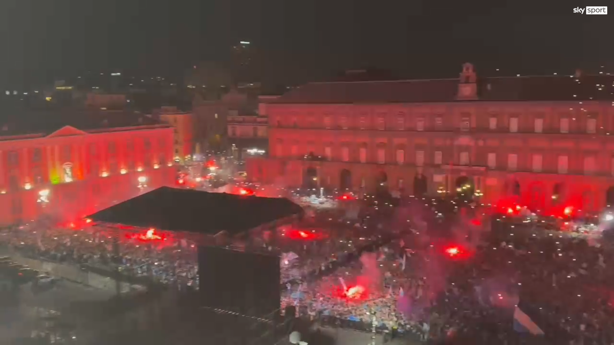 Napoli este campioana Italiei! NEBUNIE pe stadionul „Diego Armando Maradona” și în tot orașul