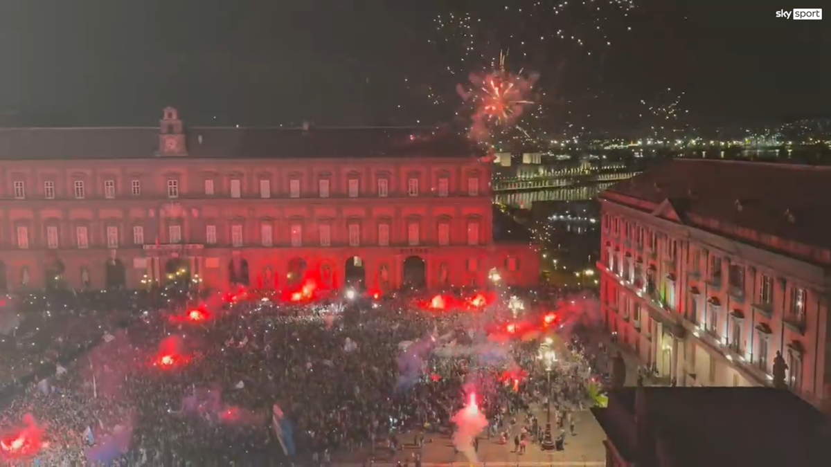 Napoli este campioana Italiei! NEBUNIE pe stadionul „Diego Armando Maradona” și în tot orașul