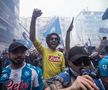 Imagini senzaționale de la Napoli » NEBUNIE în oraș în ziua în care clubul a luat al patrulea titlu din istorie