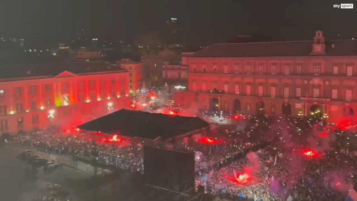 Napoli este campioana Italiei! NEBUNIE pe stadionul „Diego Armando Maradona” și în tot orașul