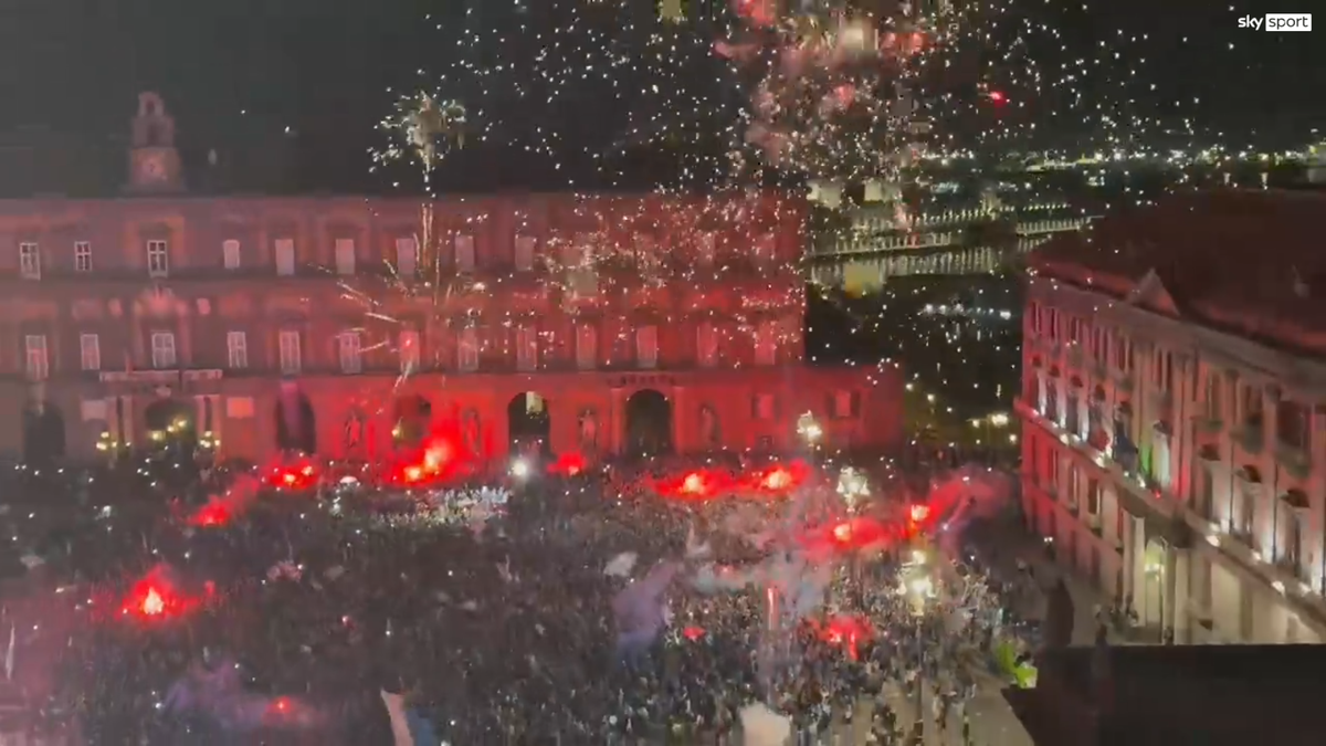 Napoli este campioana Italiei! NEBUNIE pe stadionul „Diego Armando Maradona” și în tot orașul