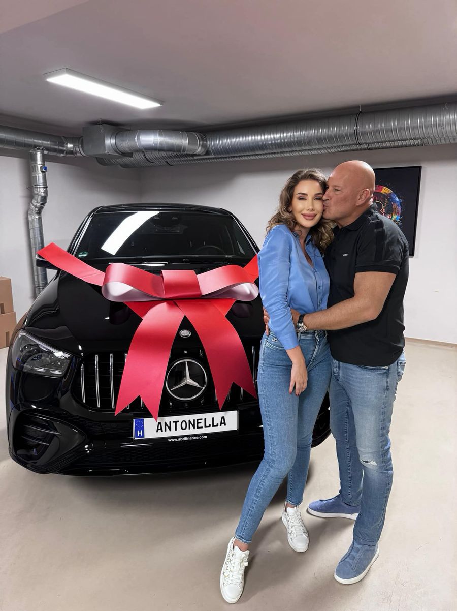 Mașina primită de Antonela de la Arpad Paszkani // foto: Instagram Fostul patron din Liga 1 s-a mutat definitiv din România, împreună cu iubita mai tânără: „Fac progrese”
