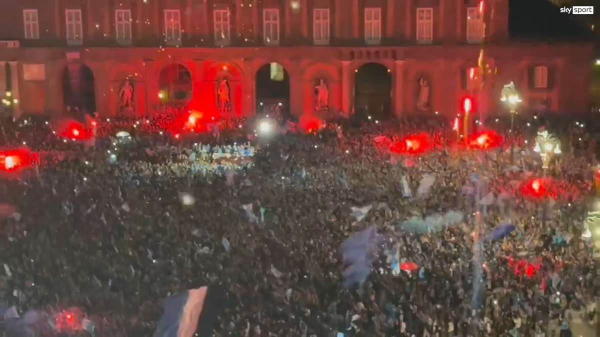 Napoli este campioana Italiei! NEBUNIE pe stadionul „Diego Armando Maradona” și în tot orașul