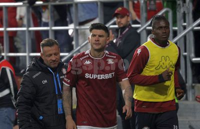 Antrenorul Rapidului a dezvăluit ce le-a spus jucătorilor după umilința cu CFR Cluj: „Ăsta a fost mesajul”