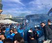 Imagini senzaționale de la Napoli » NEBUNIE în oraș în ziua în care clubul a luat al patrulea titlu din istorie