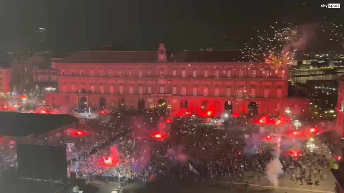 Napoli este campioana Italiei! NEBUNIE pe stadionul „Diego Armando Maradona” și în tot orașul