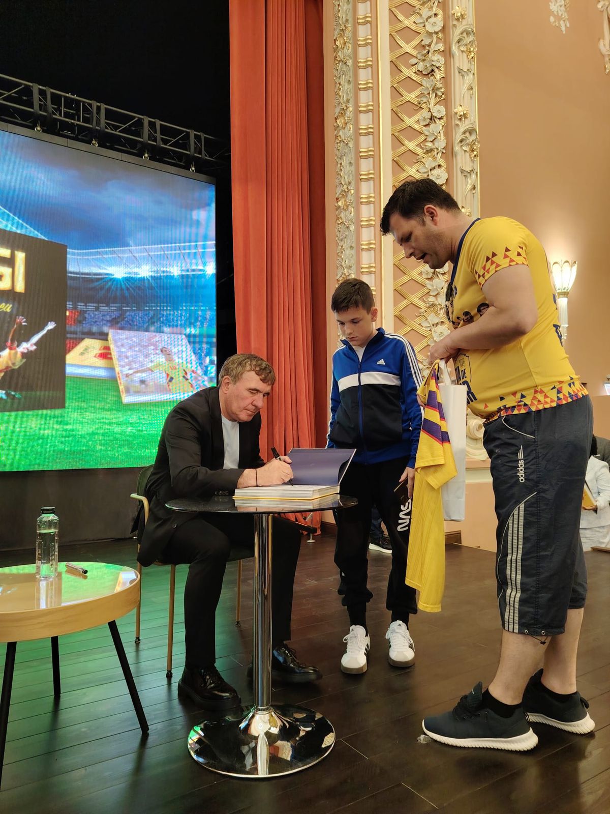 Ianis Hagi a fost contactat din Superliga: „Am primit telefoane”