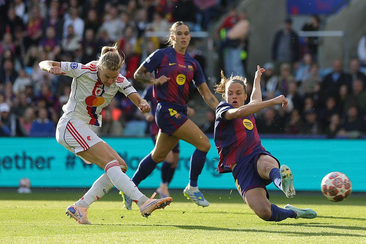 Barcelona și-a demolat adversara în finala Champions League la fotbal feminin