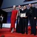 Regizorul român Cristian Mungiu, 58 de ani, a câștigat în această seară marele premiu Palme d'Or, la Cannes, cu filmul „Fjord”.