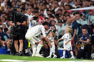 La ultimul meci pe Bernabeu, Carvajal a emoționat publicul până la lacrimi: „Real Madrid este viața mea”