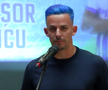 Nicușor Bancu a apărut cu părul albastru la ceremonia de la Primărie // Captură FOTO Facebook @Universitatea Craiova