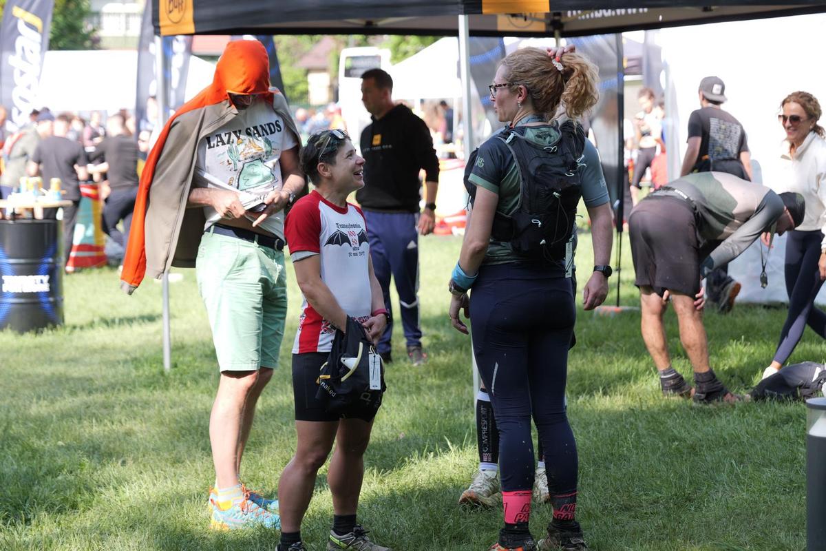 Impresiile sportivilor care au încheiat ultramaratonul „Transylvania 100” : „Nu am mai văzut atât de greu”