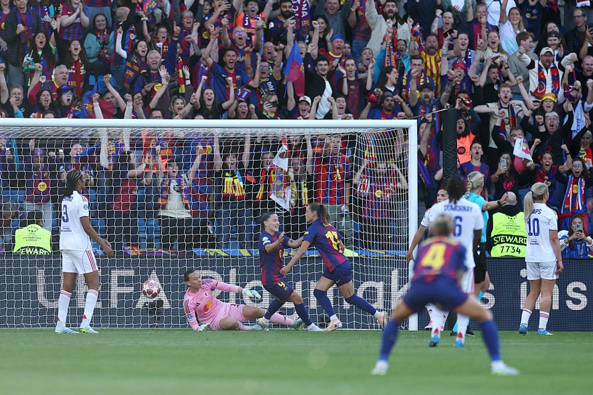 Barcelona și-a demolat adversara în finala Champions League la fotbal feminin