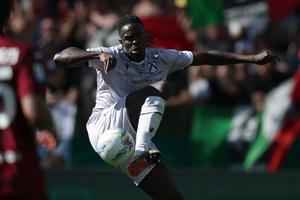 Se face primul transfer dorit de Cristi Chivu » Detaliile contractului și suma pe care Inter ar trebui s-o achite