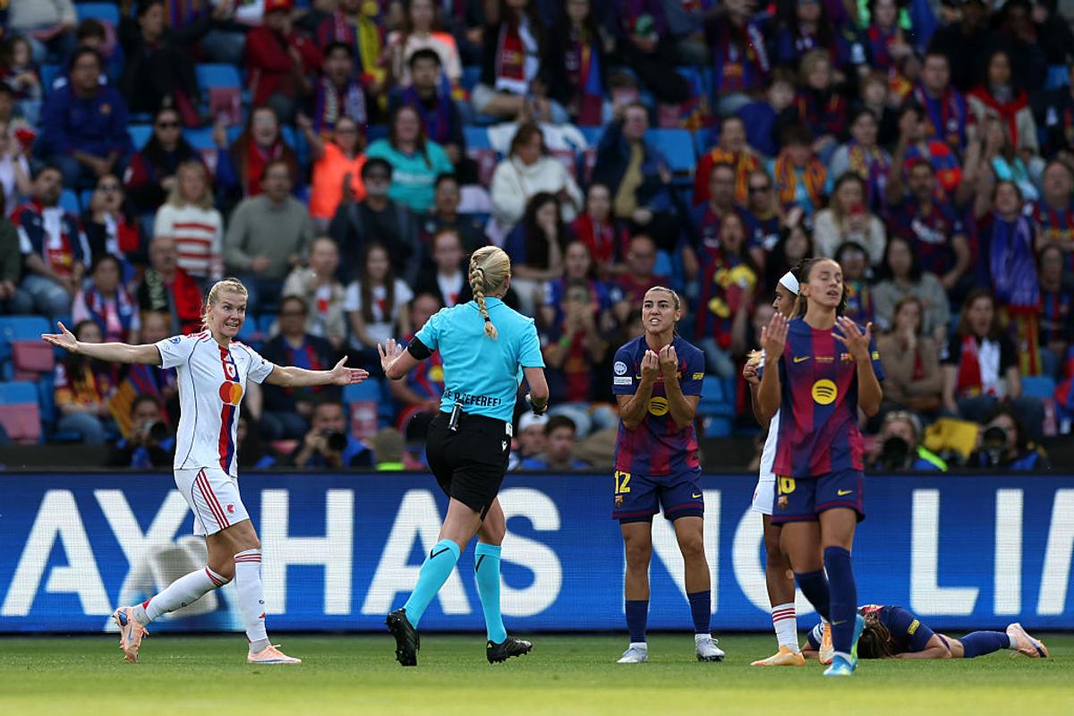 Barcelona și-a demolat adversara în finala Champions League la fotbal feminin