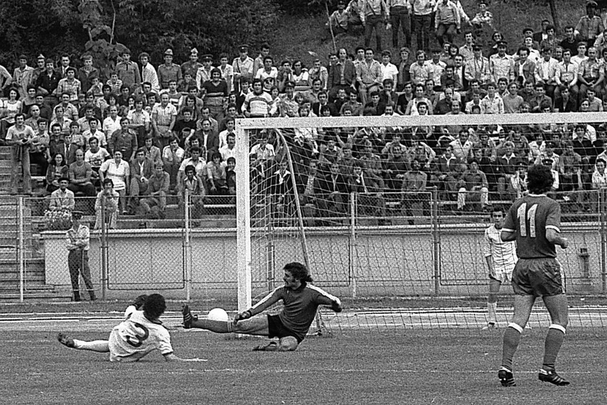 RETRO GSP. 41 de ani de când "Diavolul" Dobrin i-a pus pe "câini" cu botul pe labe. Dragnea: "Da, Gicu a fost genial, însă pe noi ne-a bătut altcineva!"