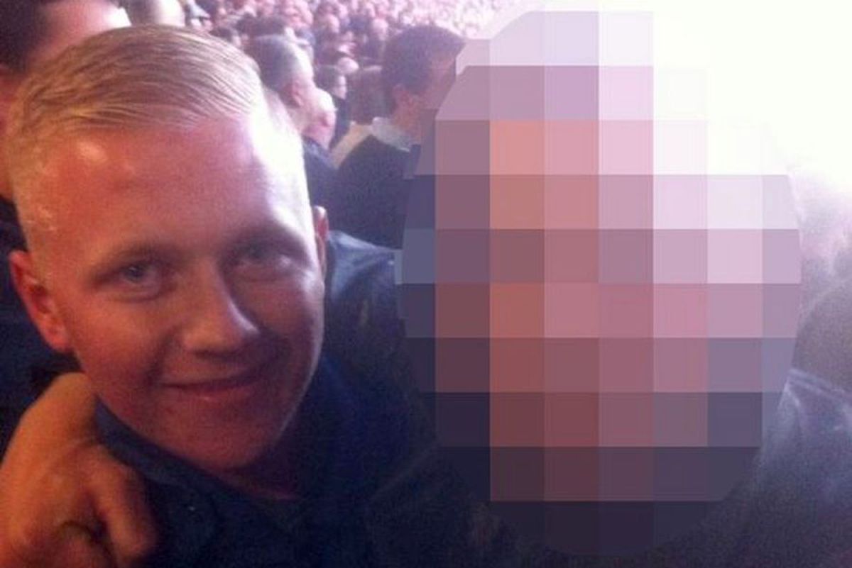 S-a aflat cine era în spatele bannerului problematic de la City - Burnley: „Aș vrea să-mi cer scuze față de... absolut nimeni!”