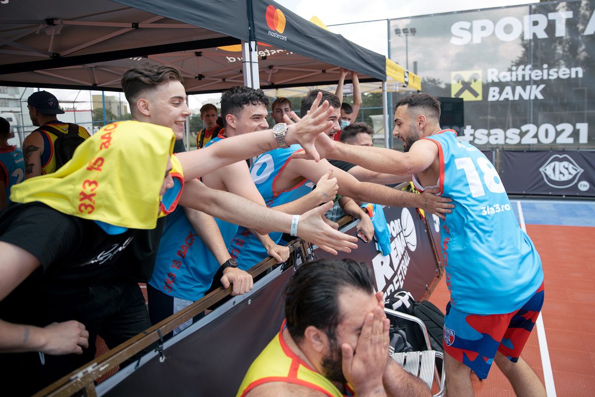 A făcut show sub panou » Benny Adegbuyi a jucat baschet 3x3 la Sport Arena Streetball