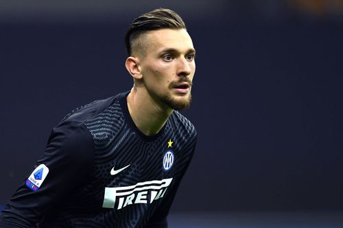Ionuț Radu (24 de ani) are șanse infime să continue la Inter și în sezonul viitor. Campioana Italiei vrea să-i aducă o nouă rezervă lui Samir Handanovic și s-a oprit la Bartlomiej Dragowski, goalkeeperul Fiorentinei.
