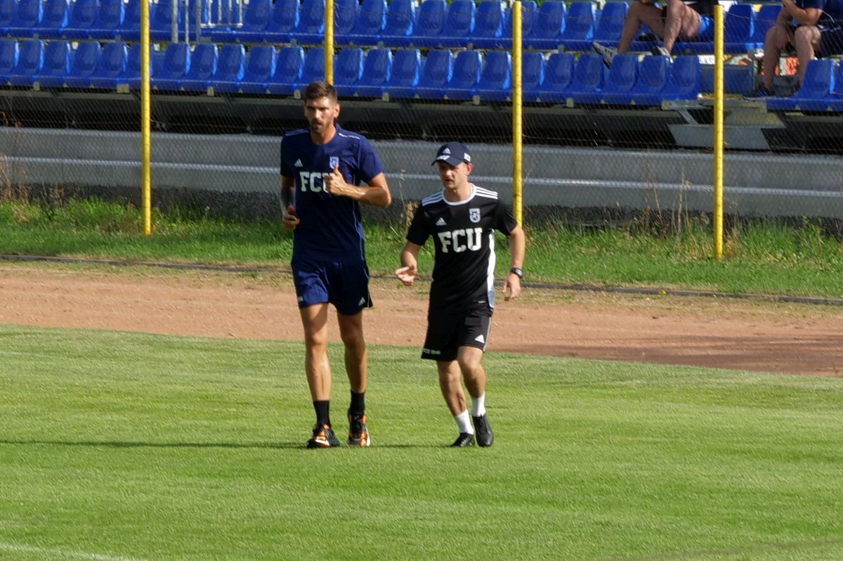 Ultimul transfer reușit de FCU Craiova 1948 a făcut primul antrenament cu echipa + Adrian Mititelu jr a ajuns în cantonament